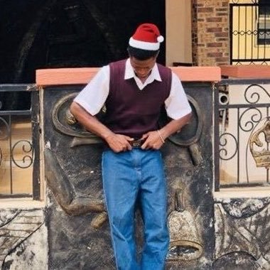 R's profile picture