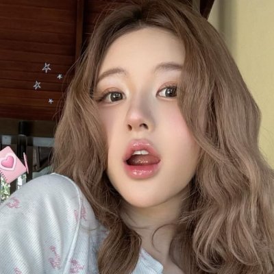molybee's profile picture