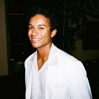 zee's profile picture