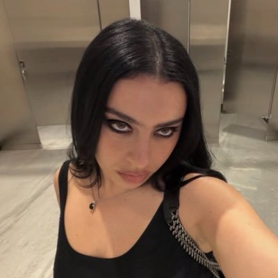 envyvelour's profile picture