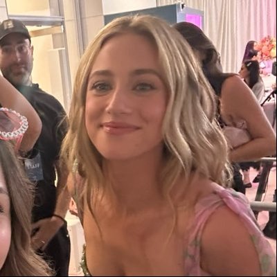 classyreinhart's profile picture