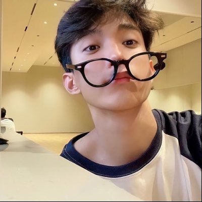 ely misses kyeom's profile picture