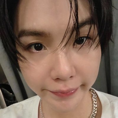 trinh ⁷ ⟭⟬ 🦋💜's profile picture