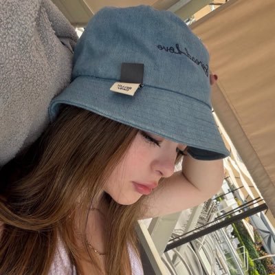 sam's profile picture