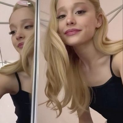 tinynellys's profile picture