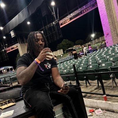 CheazyMack's profile picture