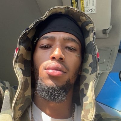 nell's profile picture