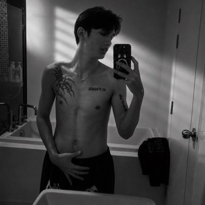 NEWTONXi666's profile picture