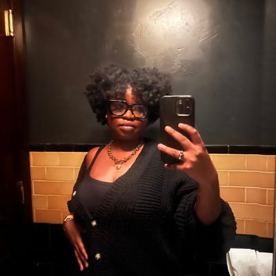 ZaireIrene's profile picture
