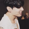 verá a bts 𐙚 的头像