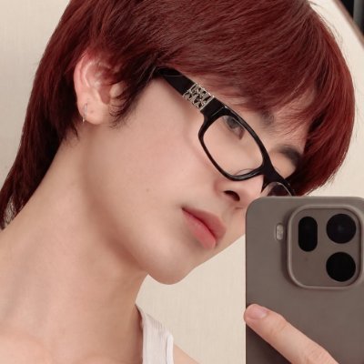 𝒆𝒍⋆.˚'s profile picture