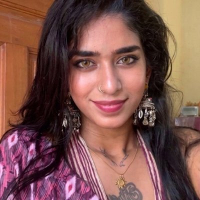 She Hot's profile picture