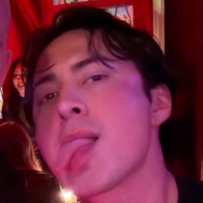 onherowntour's profile picture