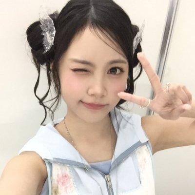 yourmlly's profile picture