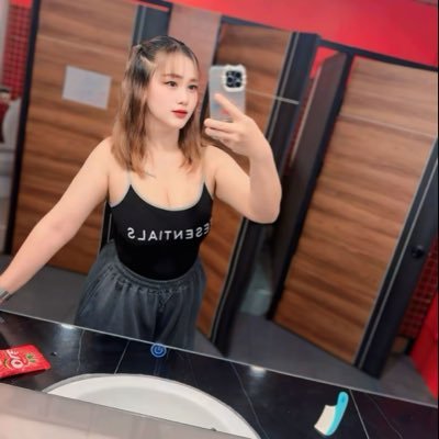 Nu N's profile picture