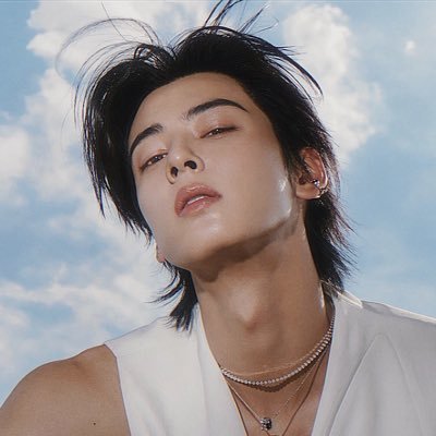 cewycha's profile picture