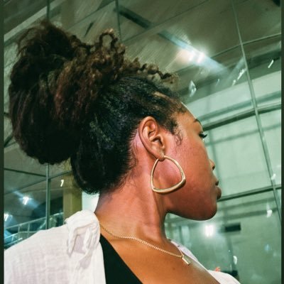 her name is cyn 🌷's profile picture