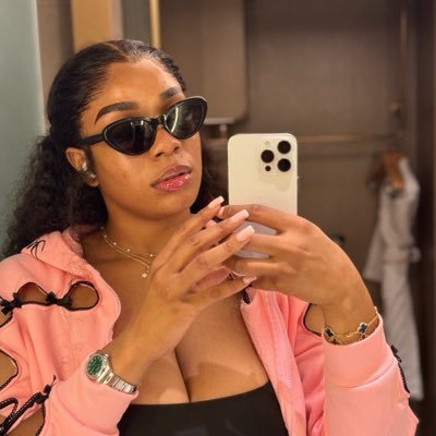 LookingForMide's profile picture