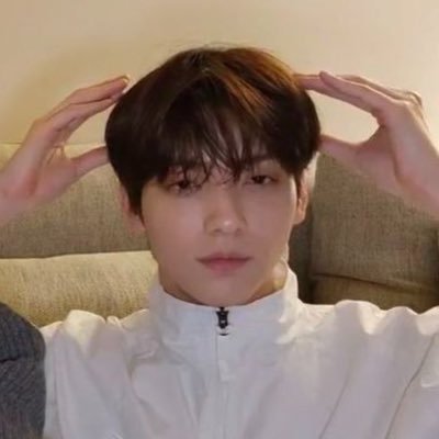 🦇's profile picture