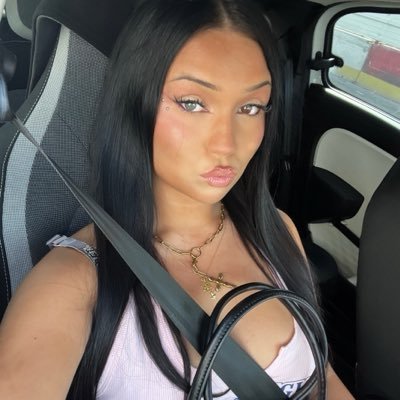 kmi💖's profile picture