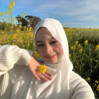ell ✮'s profile picture