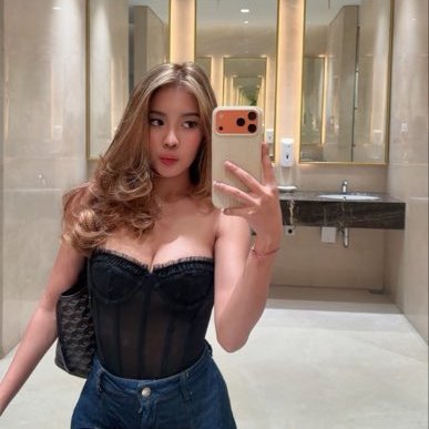 LoveuuAy's profile picture