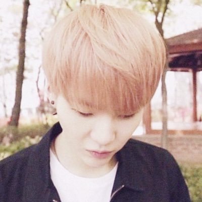 minooke⁷ saw lgo + dionysus's profile picture