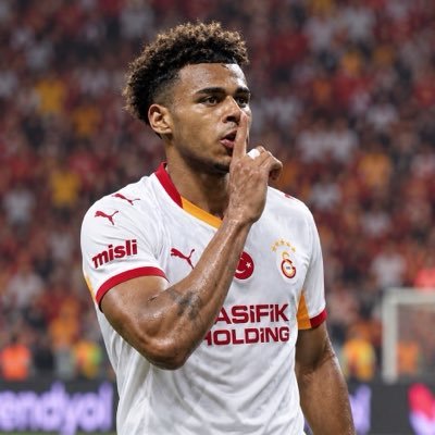 DoueGs1905's profile picture