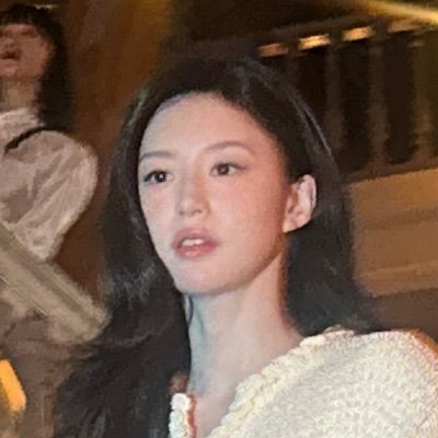 nela's profile picture