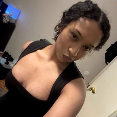 angeIsvice's profile picture