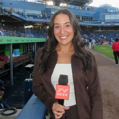 NicoleMenner's profile picture