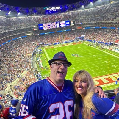 carlifarley's profile picture