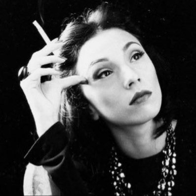 essayasmimviu's profile picture