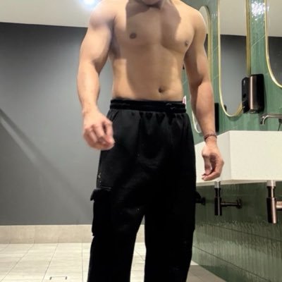 Leb4hPulen3's profile picture