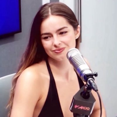ihategaylors's profile picture