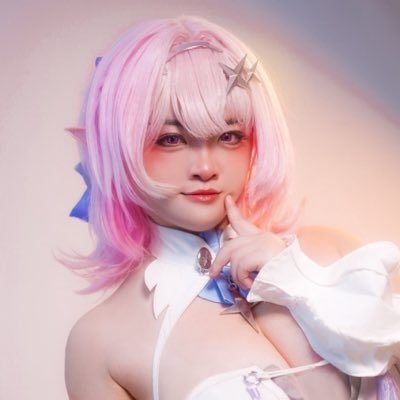 riryine's profile picture