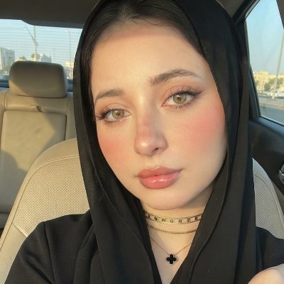 مَيْ's profile picture