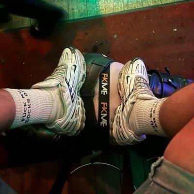 CharSneakerHead's profile picture