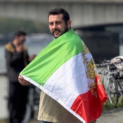 یک کُردِ بدون «و» 🇮🇷's profile picture