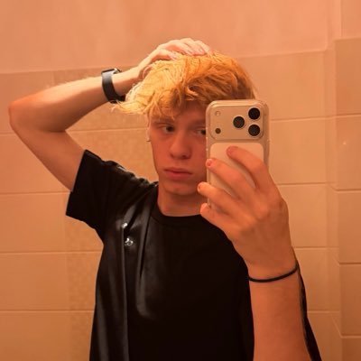 lukepax's profile picture