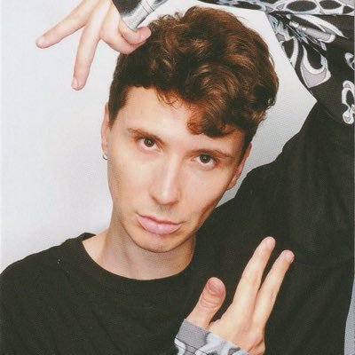 kate ! is meeting dnp !'s profile picture
