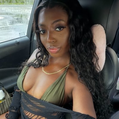 trin🫧's profile picture