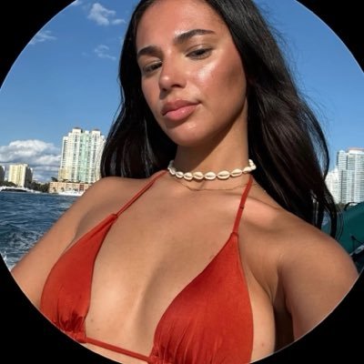 laeyanah's profile picture