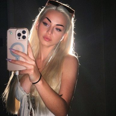 zoe serena's profile picture