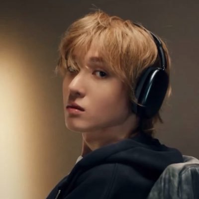 saintedward_'s profile picture