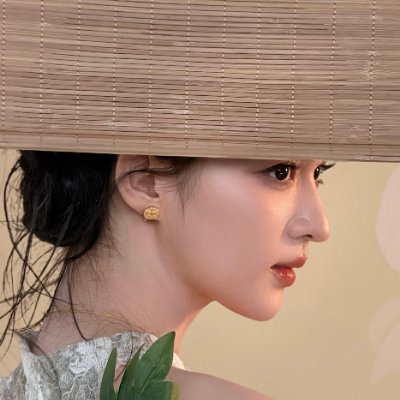 August (SLOW)'s profile picture