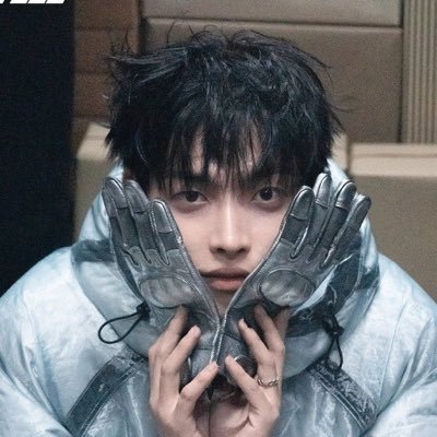 lightthelight98's profile picture