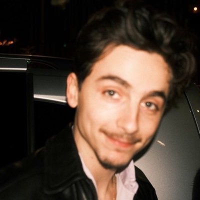 redwinekissin's profile picture