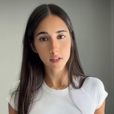 IzzyGreenbvyi's profile picture