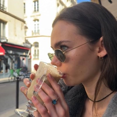 debra's profile picture